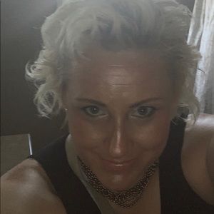 Meet your Posher, Keri